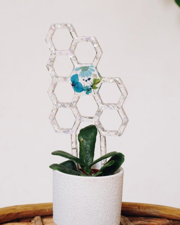 Dried flower resin honeycomb plant trellis