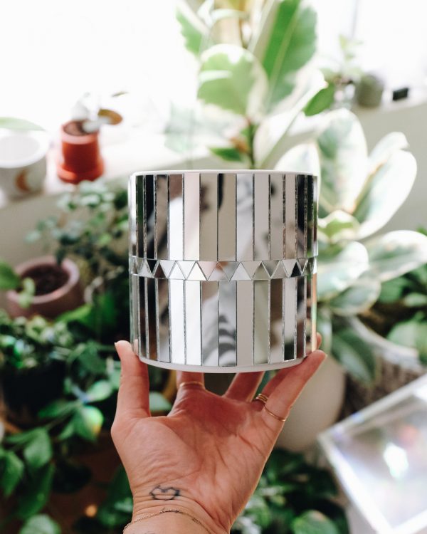 Disco mirrored planter