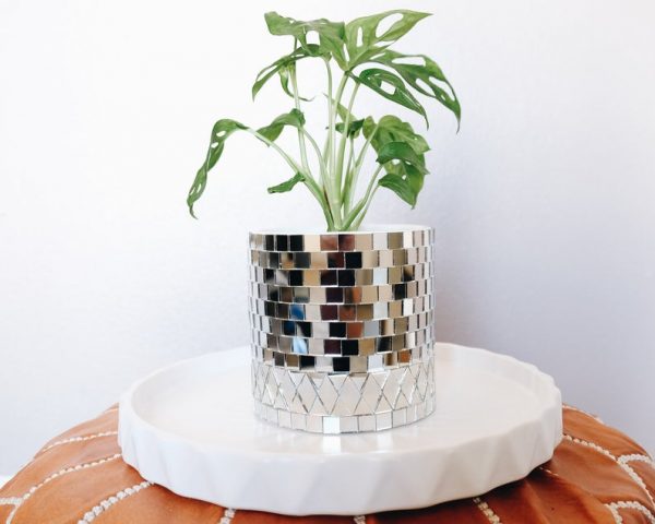 Disco mirrored planter