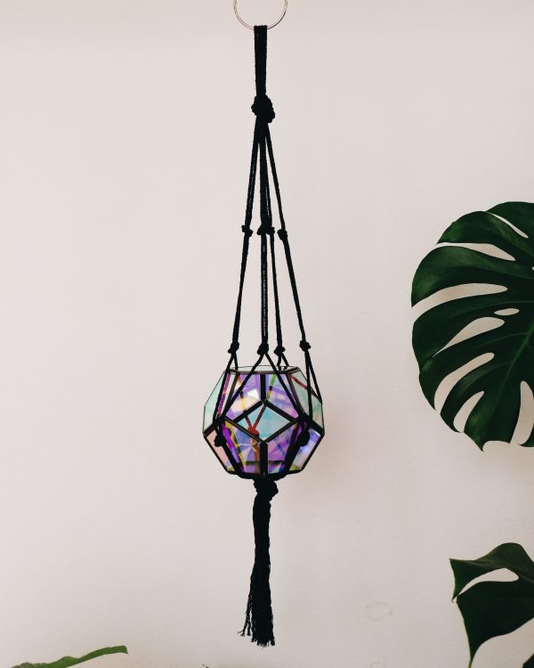 Macrame plant hanger